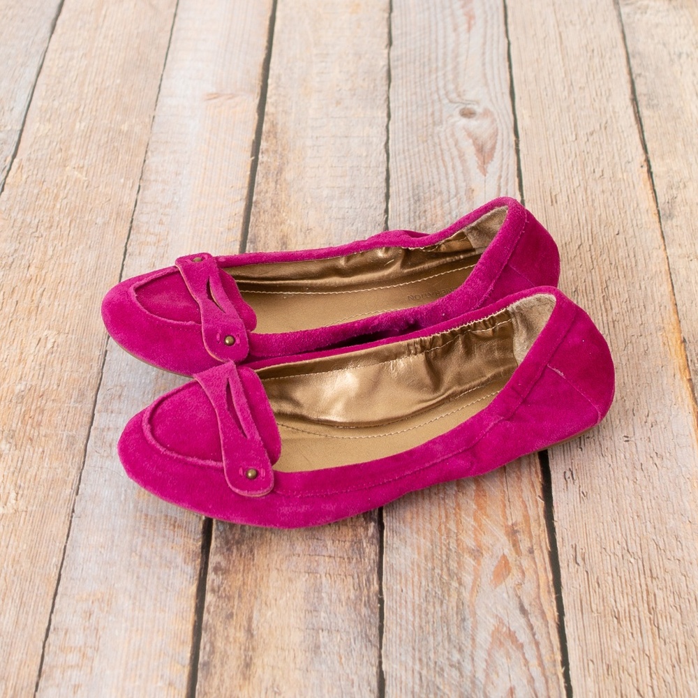 BCBG Fuchsia Suede Flats